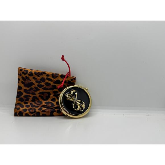 Vintage Avon pocket mirror with pouch - Picture 2 of 3